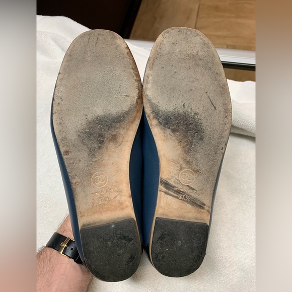 CHANEL Blue Leather CC Flat Loafers Shoes - Picture 14 of 16